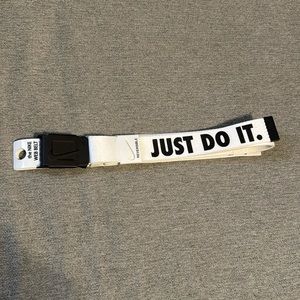 Nike reversible belt